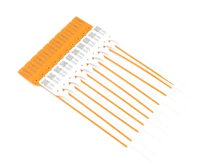 Tirer les joints plastiques serrés